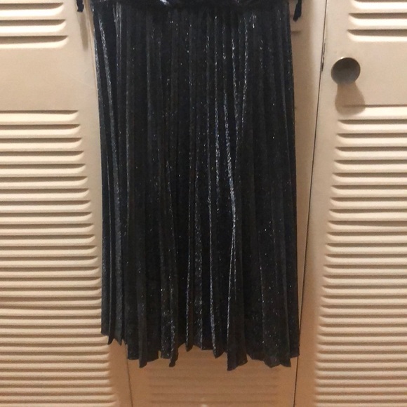 Black shimmery dress - Picture 3 of 3